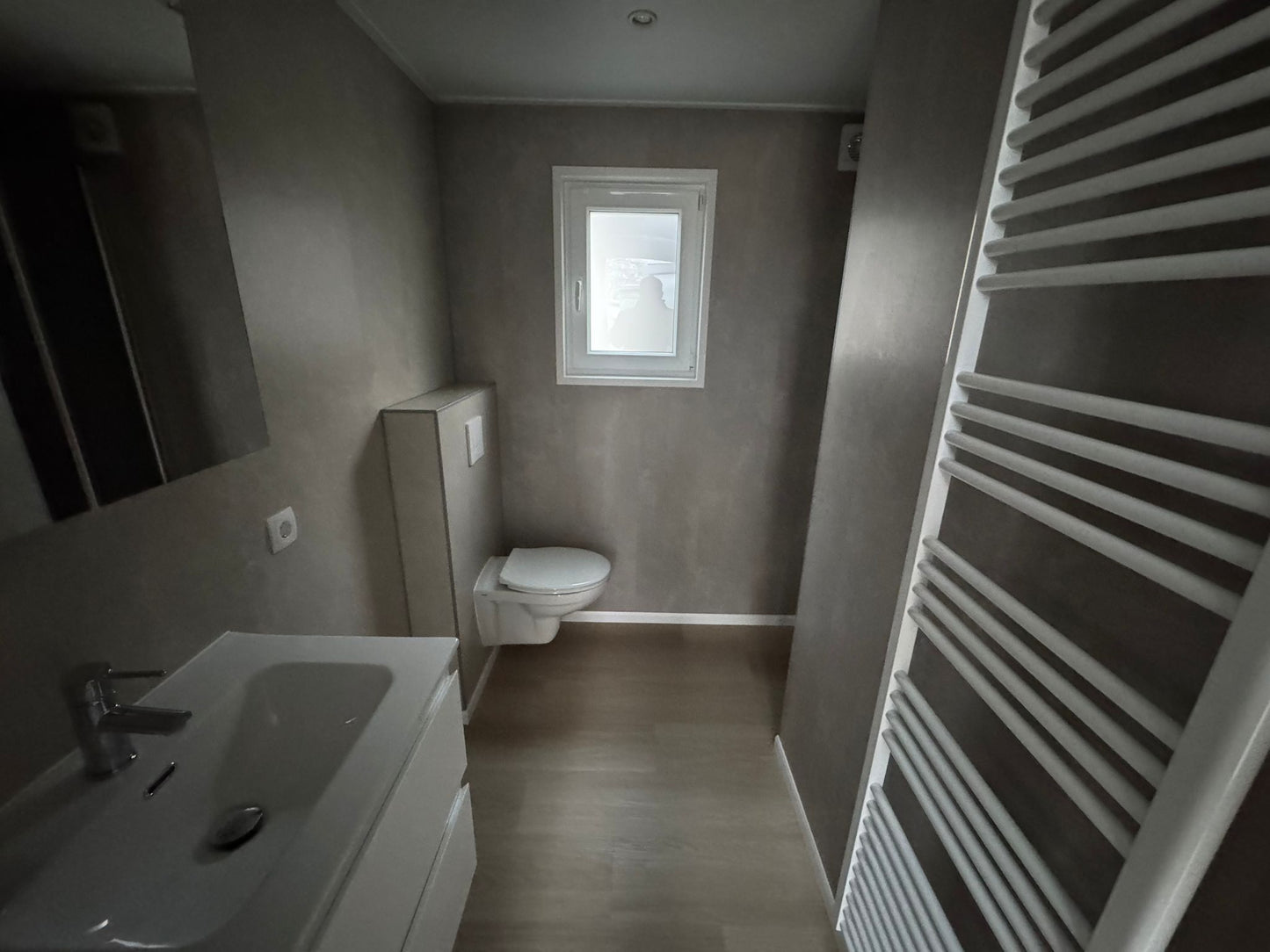 Wartungsfreies Chalet/Pflegeheim 12,00 x 4,00 Meter – 2 Schlafzimmer.