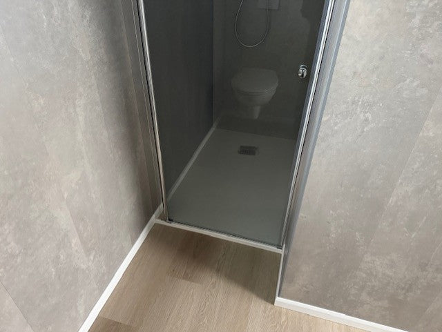 Wartungsfreies Chalet/Pflegeheim 12,00 x 4,00 Meter – 2 Schlafzimmer.