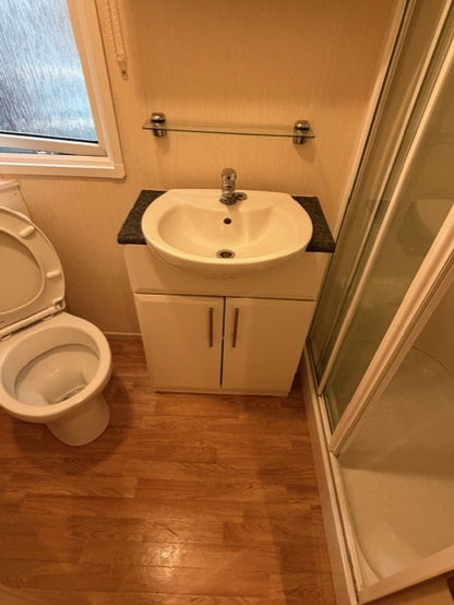 Abi allerton 11.80 x 3.80 2 slaapkamers cv dubbelglas 23.950,-