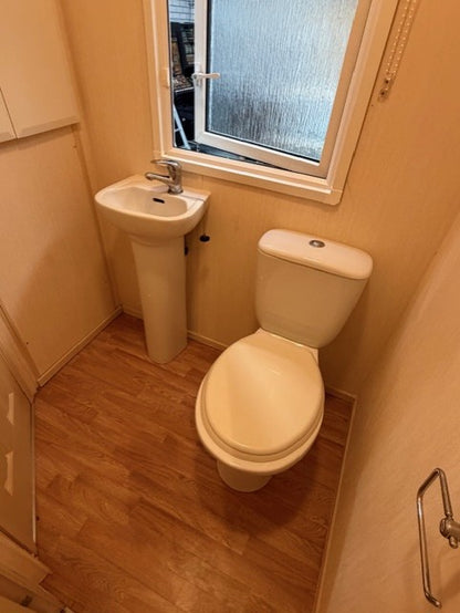 Abi allerton 11.80 x 3.80 2 slaapkamers cv dubbelglas 23.950,-