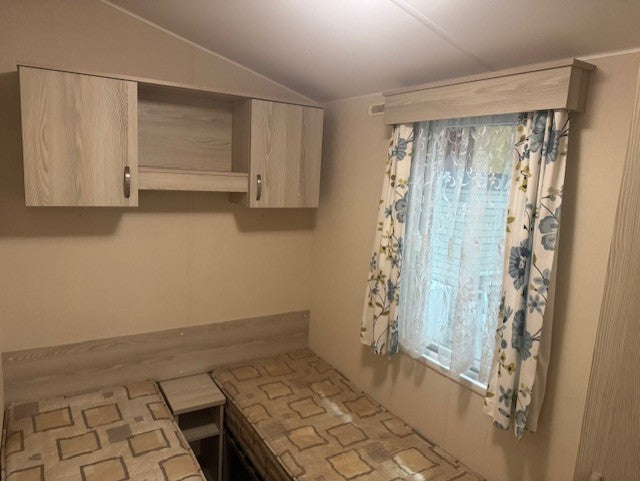 Atlas everglade 11 x 370 3 slaapkamers douche/2x toilet 25.950,- Als nieuw!!